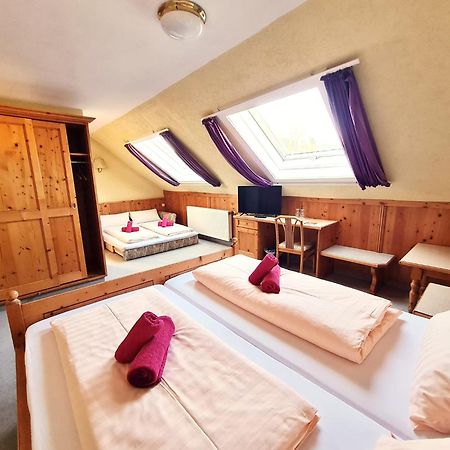 Hotel-Barbarossa-Garni Bei Hanau Rodenbach  Buitenkant foto
